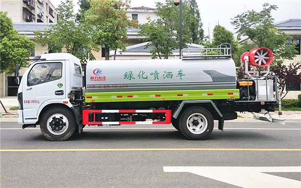 國六新款東風(fēng)福瑞卡F7霧炮車(chē)