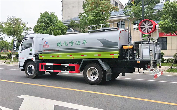 國六新款東風(fēng)福瑞卡F7霧炮車(chē)