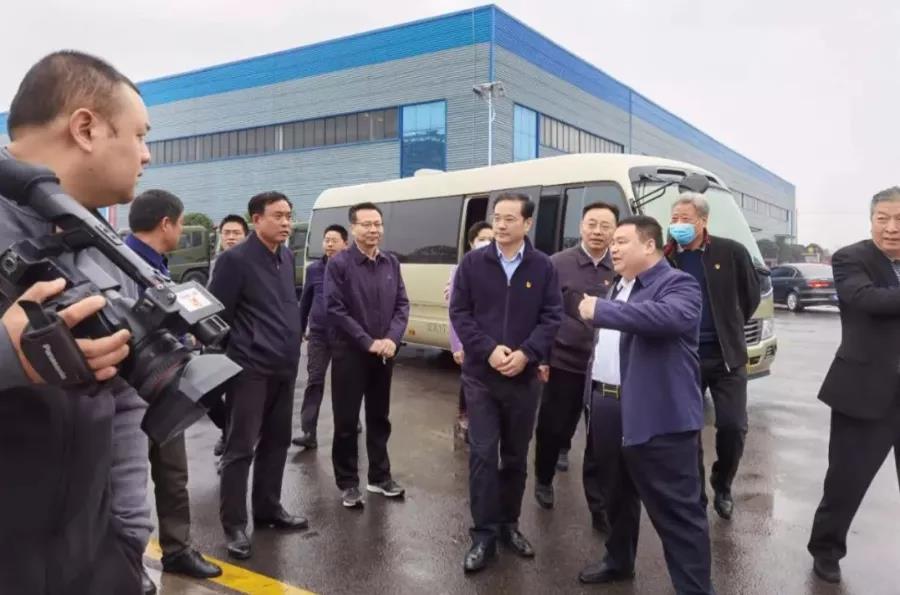 市區領(lǐng)導赴程力汽車(chē)集團視察指導專(zhuān)汽暨應急裝備核心產(chǎn)業(yè)
