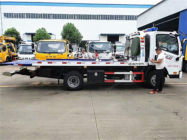 解放虎V藍牌一拖二清障車(chē)