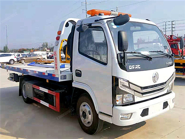 東風(fēng)多利卡一拖二藍牌清障車(chē)