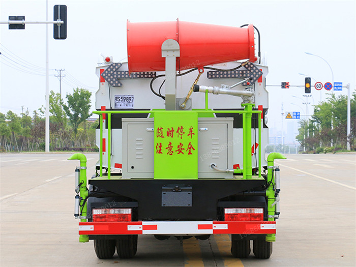東風(fēng)福瑞卡藍牌抑塵車(chē)