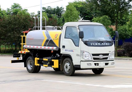 國六福田時(shí)代小卡之星藍牌2.7噸灑水車(chē)