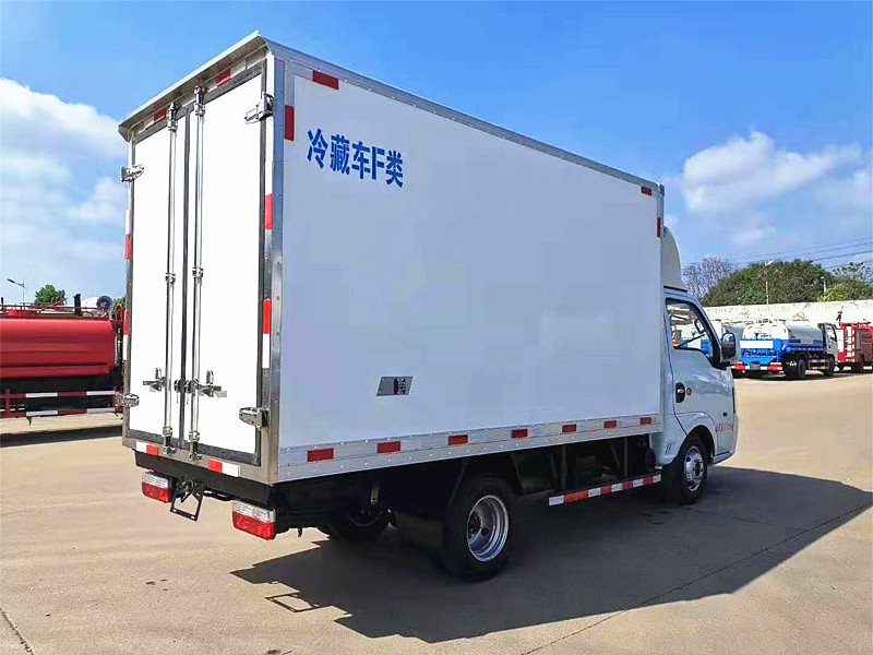 東風(fēng)途逸國六冷藏車(chē)