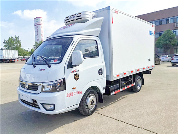 東風(fēng)途逸國六冷藏車(chē)