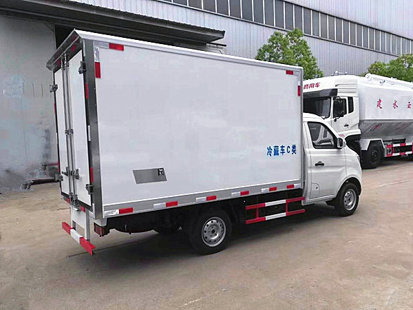 長(cháng)安國六冷藏車(chē)