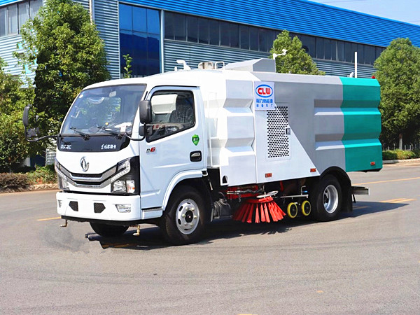東風(fēng)多利卡5方洗掃車(chē)