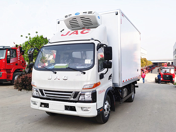 江淮駿鈴V6國六冷藏車(chē)