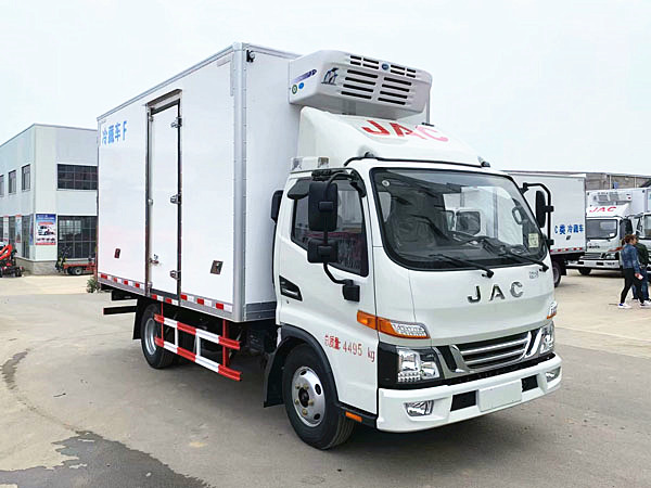 江淮駿鈴V5國六冷藏車(chē)