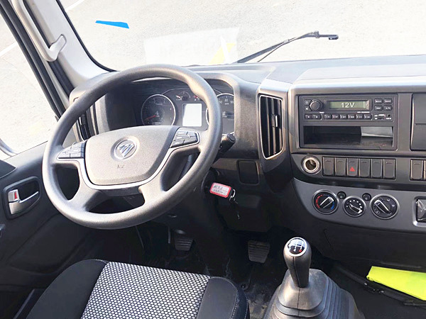 福田歐馬可S1國六藍牌冷藏車(chē)內飾