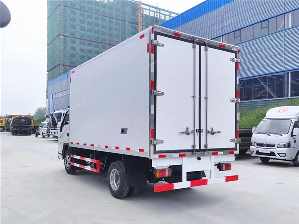 江鈴順達國六4.2米冷藏車(chē)