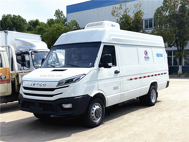 依維柯面包冷藏車